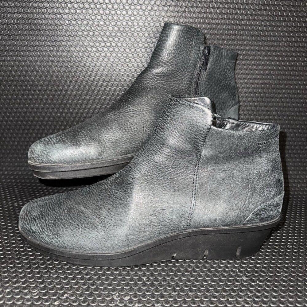 Ecco Skyler Wedge Bootie Black Leather Comfort Zip Up Shoe Womens Size 10
